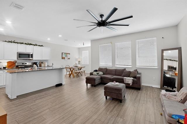 Building Photo - 423 Pepperbark Ave