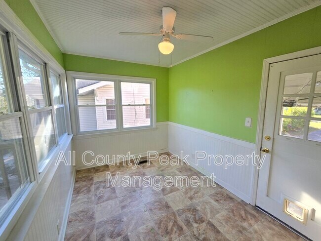 Building Photo - 3409 Alta Vista Dr