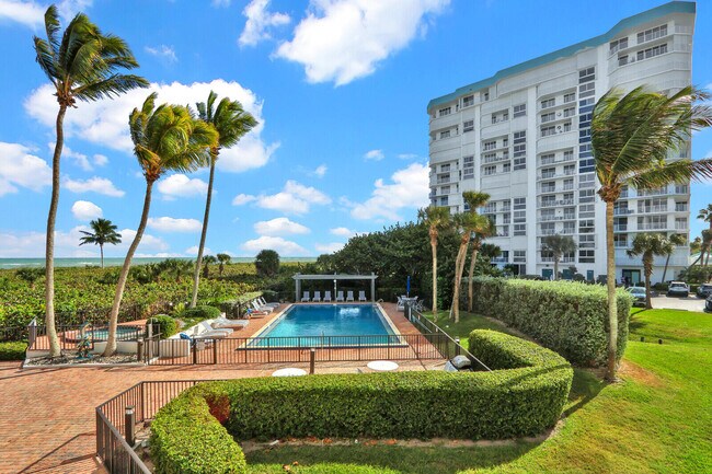 Building Photo - 2800 N Hwy A1A