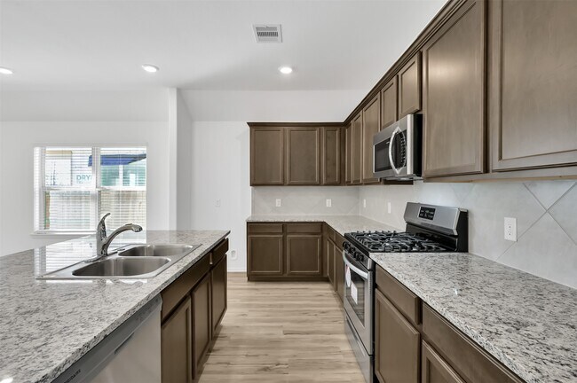 Building Photo - 3806 Rock Ledge Dr