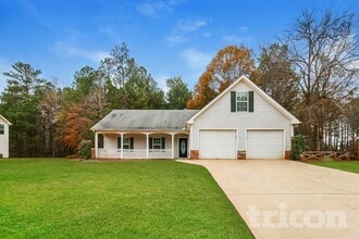 Building Photo - 150 Shadowbrook Dr