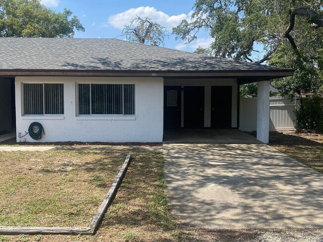 Building Photo - "Charming 2-Bed, 2-Bath Retreat in Winter ...