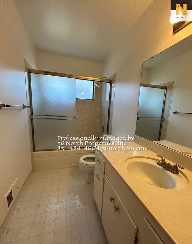 Building Photo - 27 San Felipe Ct