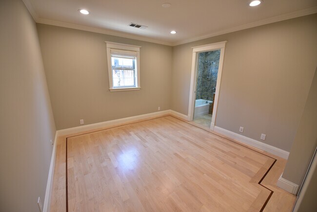 Guest bedroom - 1287 Westwood St