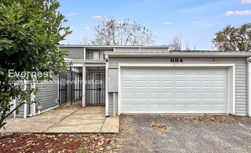 Building Photo - 684 Idlewild Cir