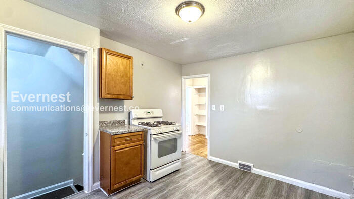 Building Photo - 4375 Guilford St