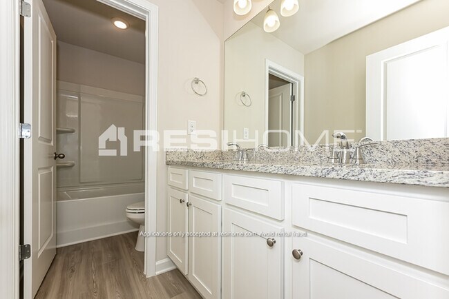 Building Photo - 501 Fiery Warbler St