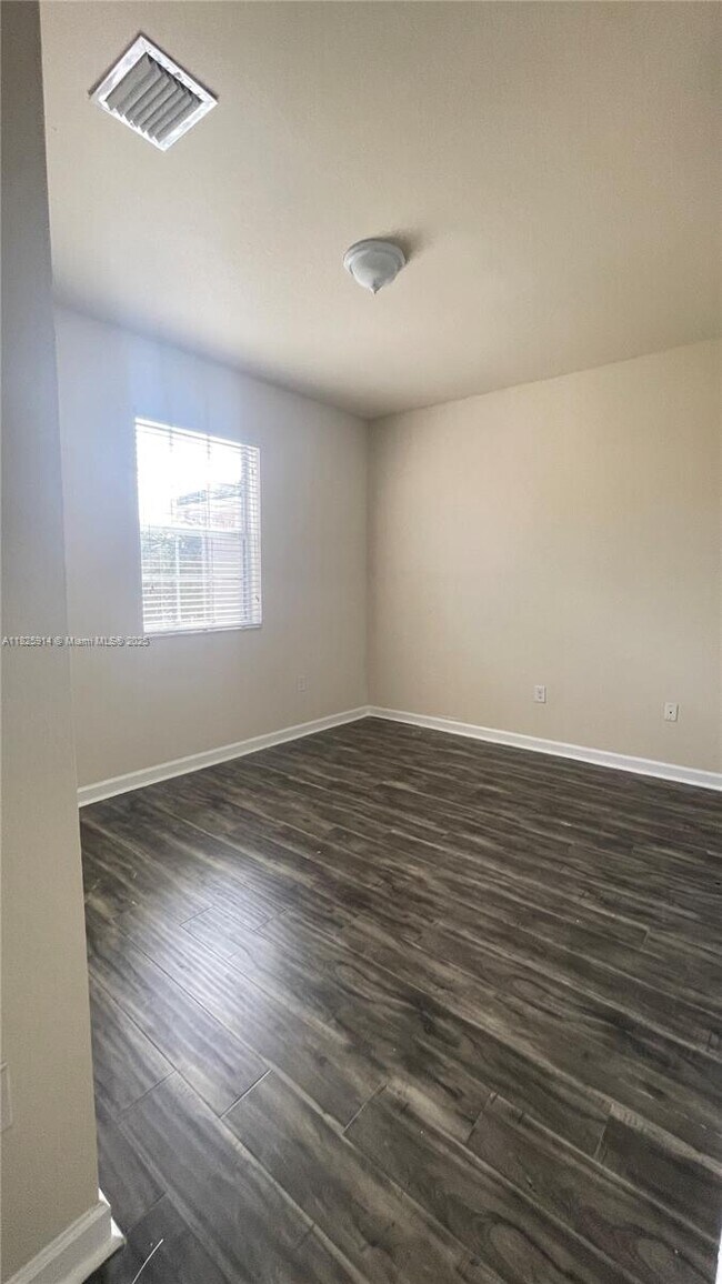 Building Photo - 9170 SW 171st Ct