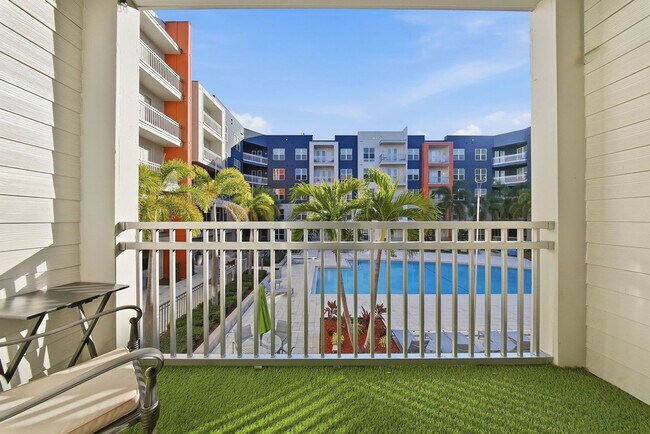 Building Photo - 1700 W Cleveland St