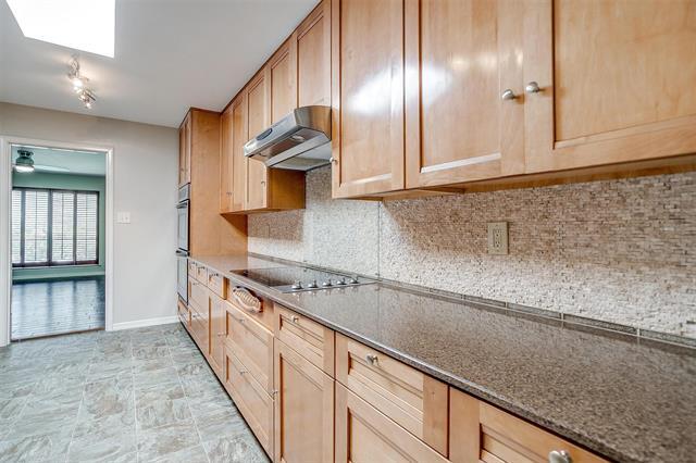 Building Photo - 2301 Ridgmar Plaza