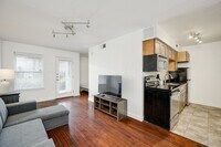 Building Photo - 2020 S Congress Ave