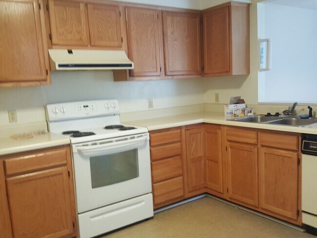 Building Photo - 113 Silverleaf Ln