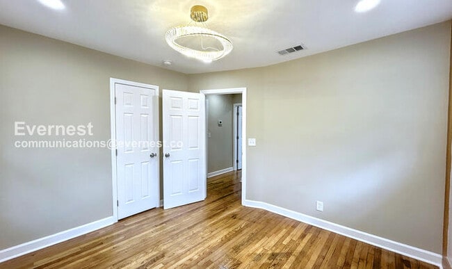 Building Photo - 2047 Nettie Ct