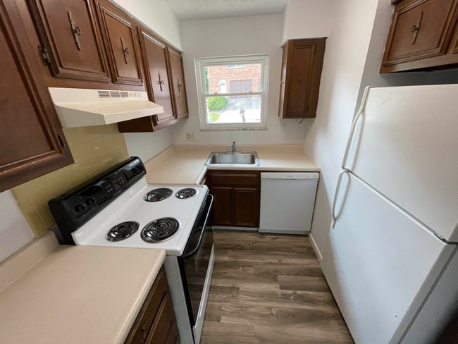 Primary Photo - 5 Hapgood Hill