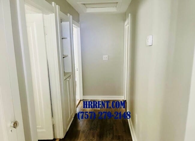 Building Photo - Charming Renovated 3 Bedroom 1 Bath Single...