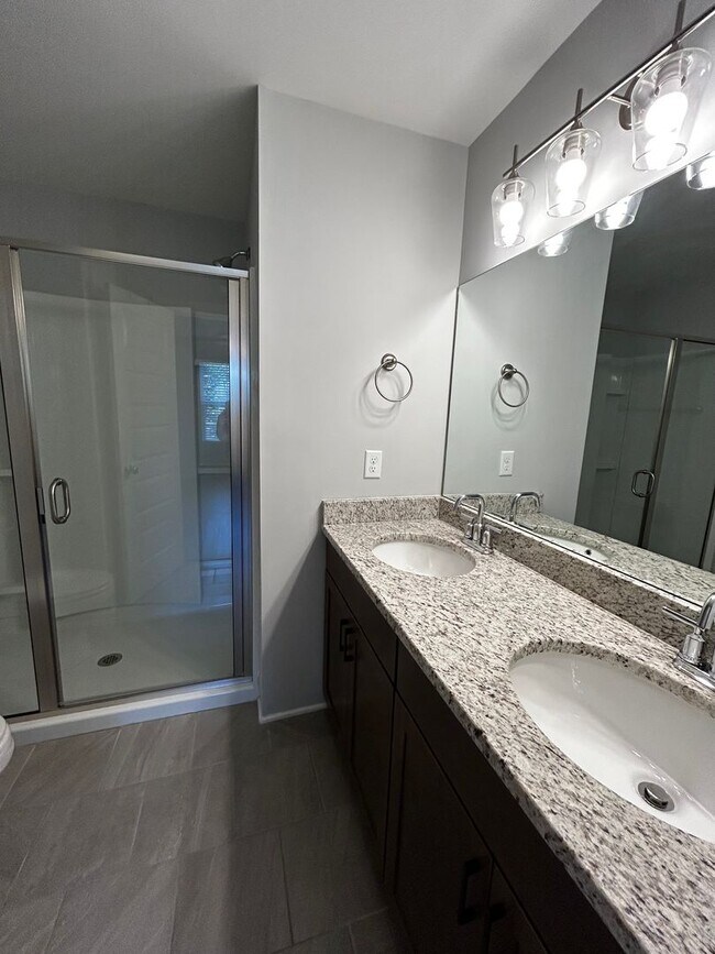 Building Photo - Welcome to Mill Town! 3 Beds, 2.5 Baths, w...