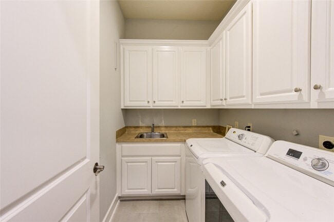 Building Photo - 11206 Castille Ln