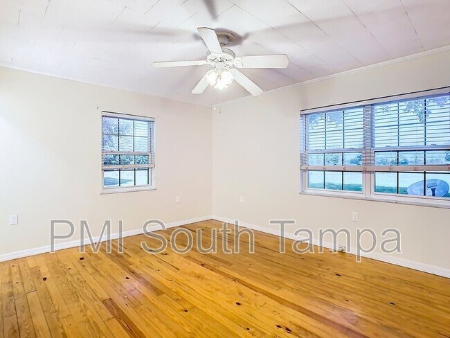 Building Photo - 9960 US-98
