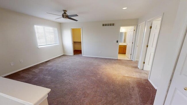 Building Photo - 7812 Thornhill Dr