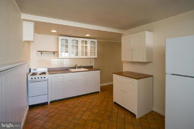 Building Photo - 10A Stoney Hill Rd