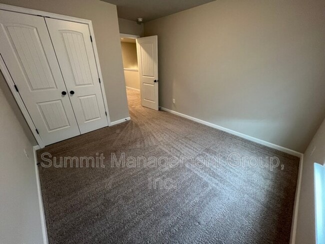 Building Photo - 130 Skipjack Ct