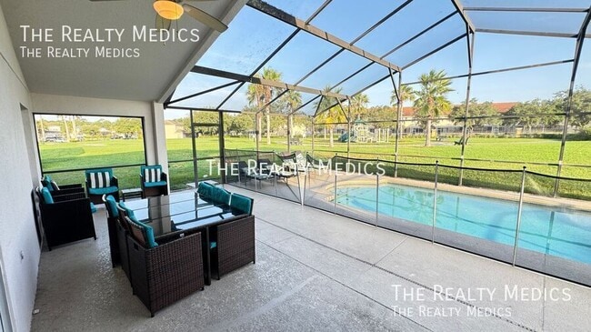 Building Photo - 4802 Cumbrian Lakes Dr