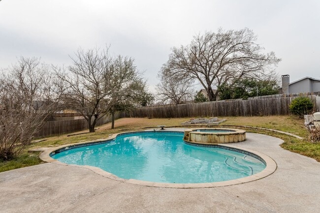 Building Photo - 4 Bedrooms | 2 Bathrooms | 2-Car Garage | Pool | Park-Front Living