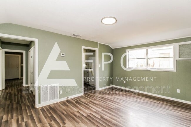 Building Photo - 2515 Bridwell St