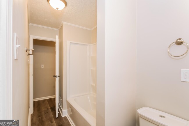 Building Photo - 3687 Saturn Dr NW