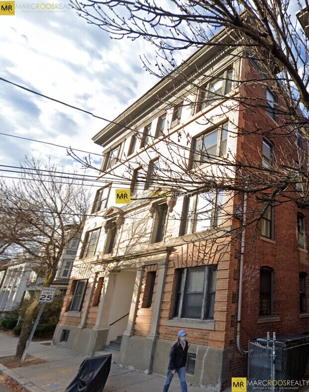 Building Photo - 15 Upland Rd