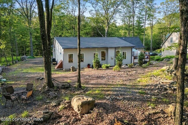 Building Photo - 4426 Skyline Dr