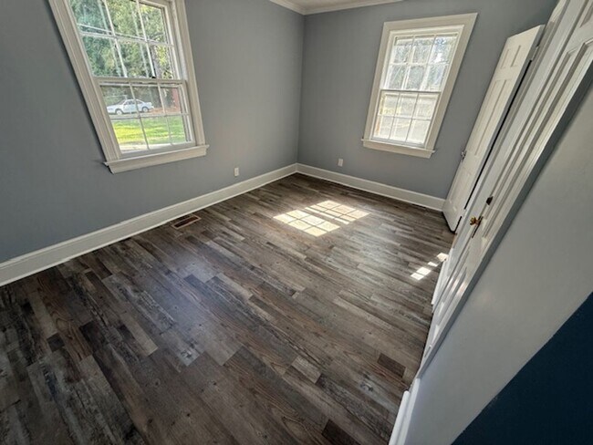 Building Photo - 809 Rose St