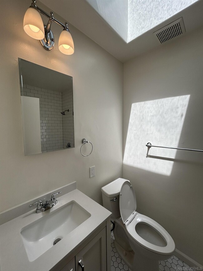 Building Photo - 4734 Biona Dr