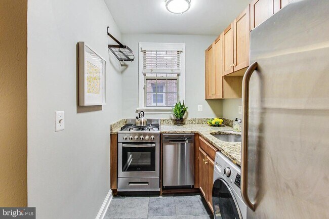 Building Photo - 1441 Euclid St NW