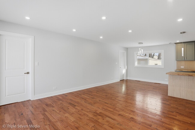 Building Photo - 505 Geronimo St