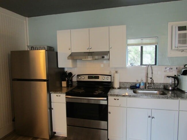 Building Photo - 1524 S Ocean Blvd