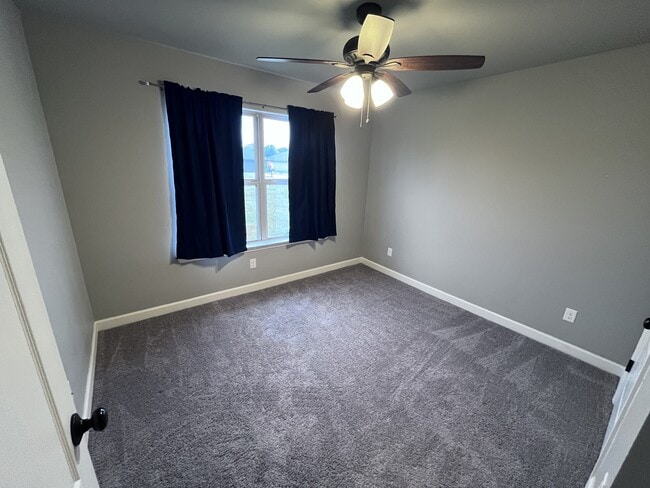 Building Photo - 27 Kasidyann Ct