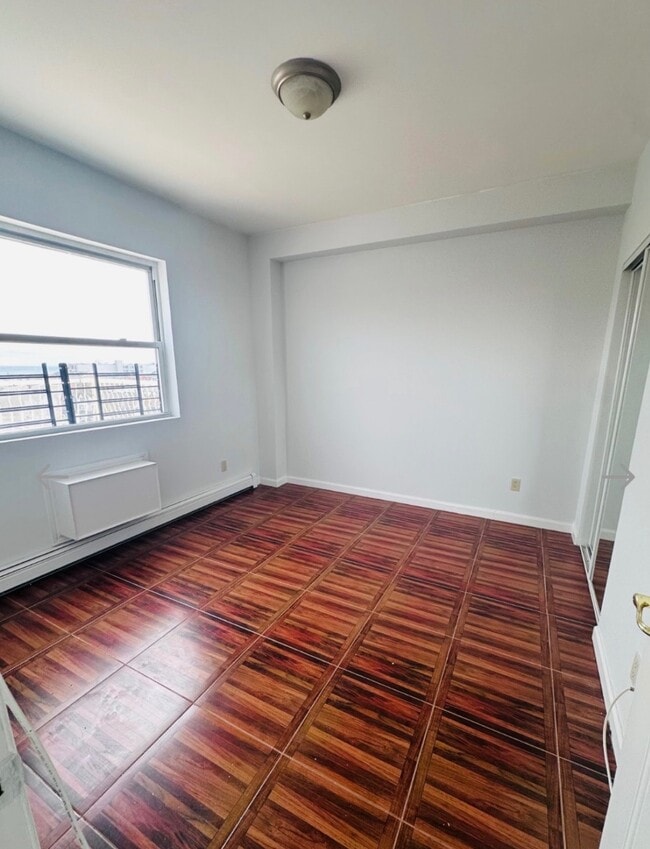 Building Photo - 88-02 Rockaway Beach Blvd