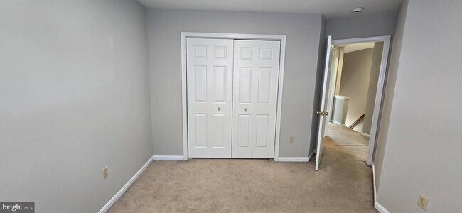 Building Photo - 8881 Goose Landing Cir