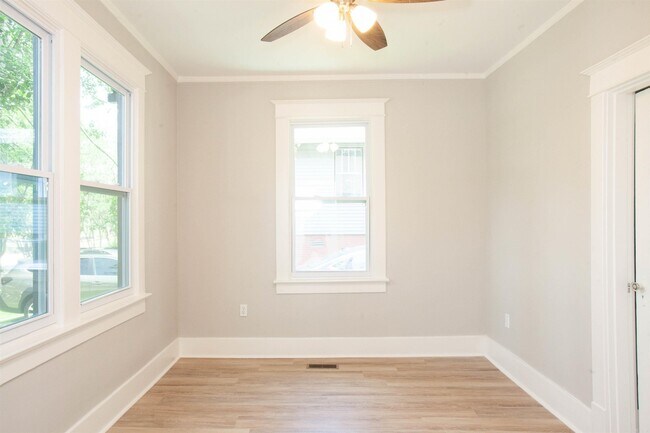 Building Photo - 116 Beechwood St