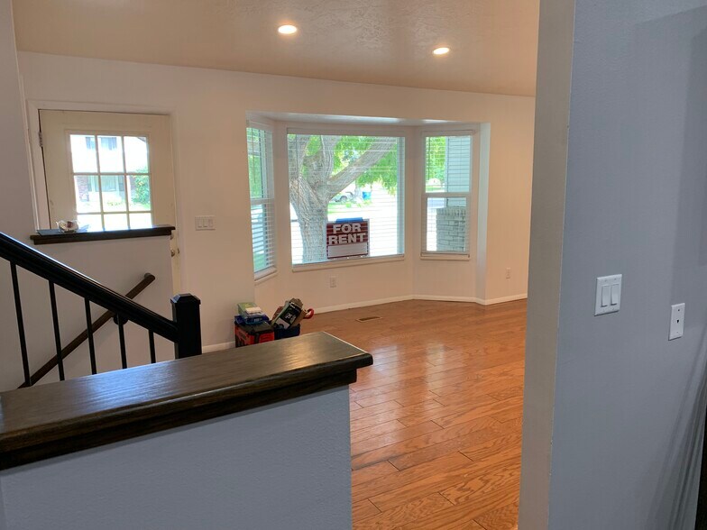 Building Photo - 804 E 1050 S