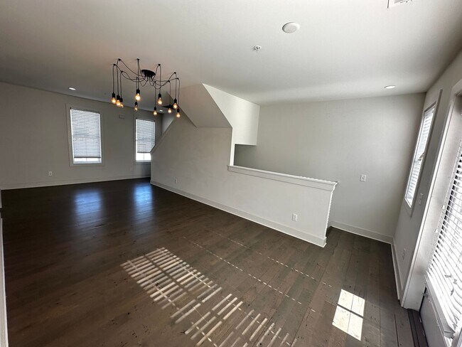 Building Photo - 609 E Duffy Ln