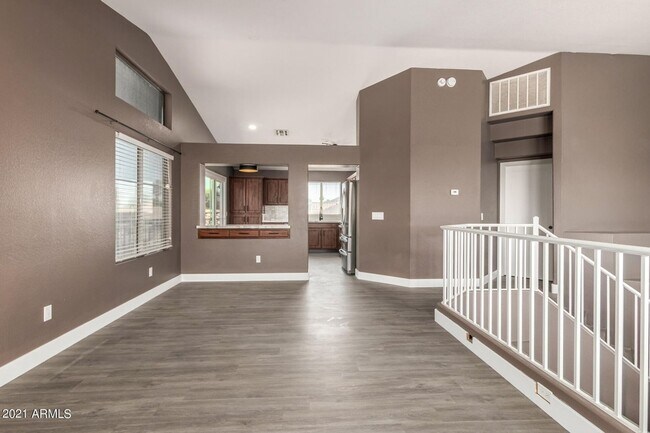 Building Photo - 875 N Ithica Ct