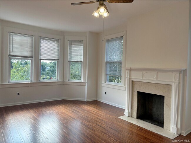 Building Photo - 4 Bancker Pl