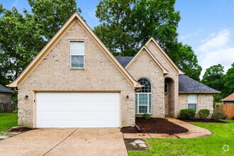 Building Photo - 35 Lakewood Cove