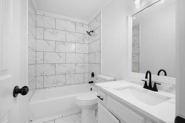 Building Photo - 7124 Brandee Dr