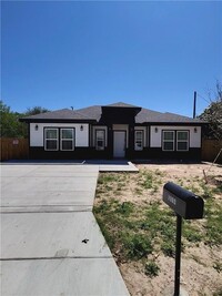 Building Photo - 5714 Pistil St