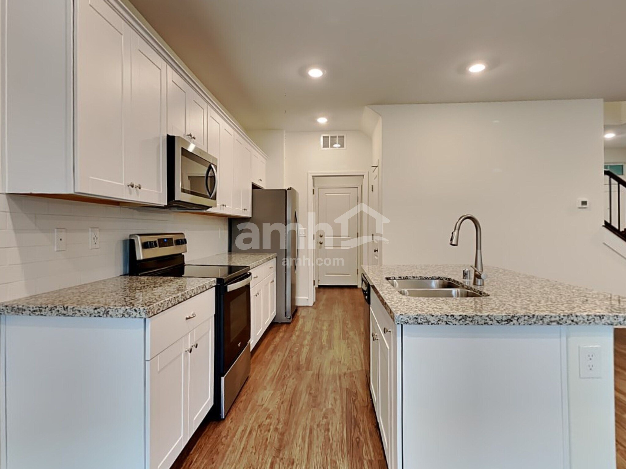 Building Photo - 8110 Inhibition Ct