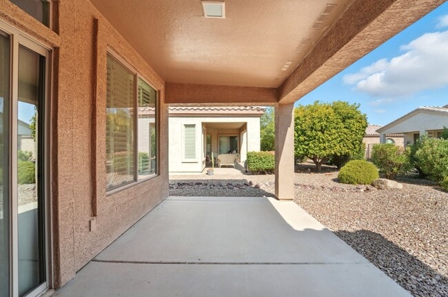 Building Photo - Fully Remodeled 2BR + Den in Trilogy at Po...