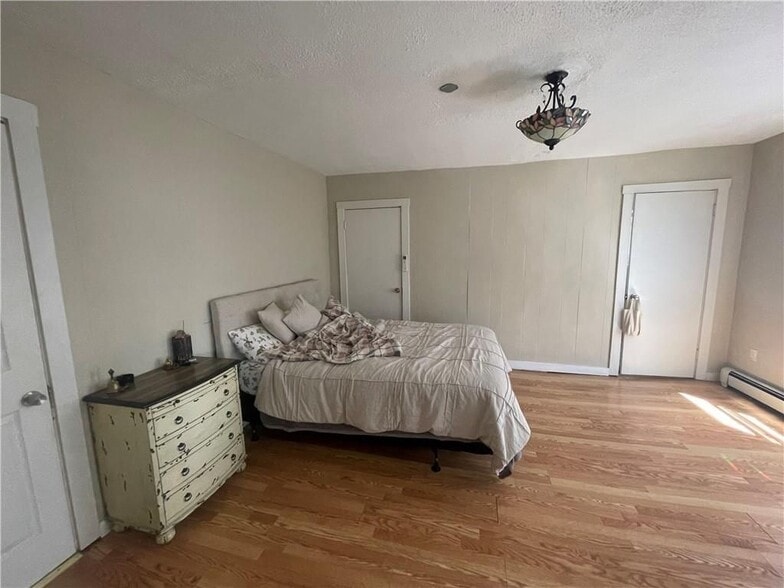 Building Photo - 38 Freebody St